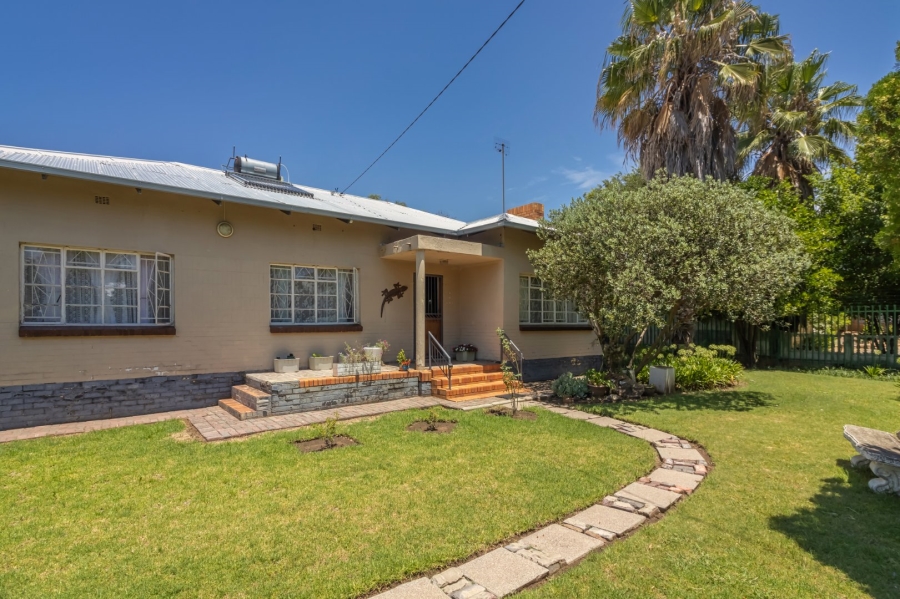 4 Bedroom Property for Sale in Suidrand Free State